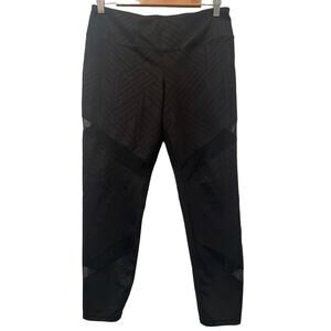 Active by Old Navy Go Dry Black Geometric Mesh Ankle Cropped Leggings Size L